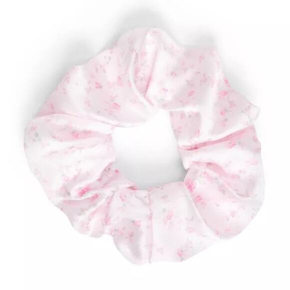Goody x LoveShackFancy Large Satin Scrunchies - Rosa Beaux & English Ivy 3 ct - Picture 4 of 5